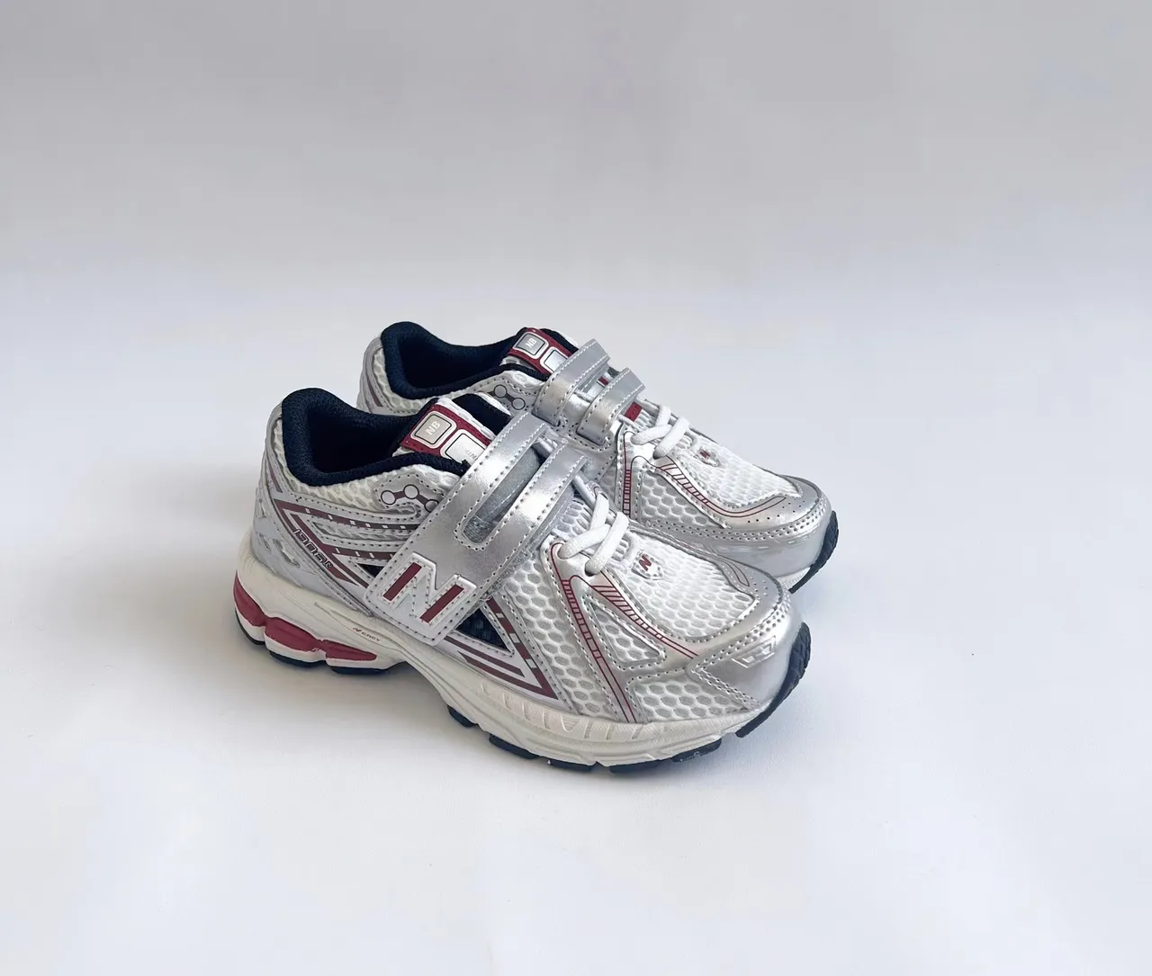 New Balance أحذية جري رمادي وردي شبكي اصطناعي 7