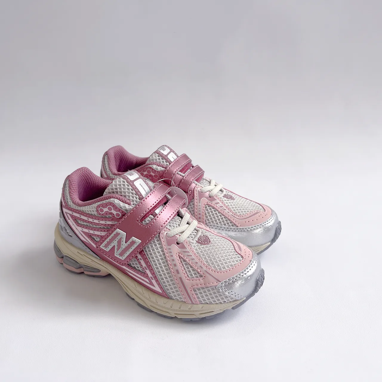 New Balance أحذية جري رمادي وردي شبكي اصطناعي 11