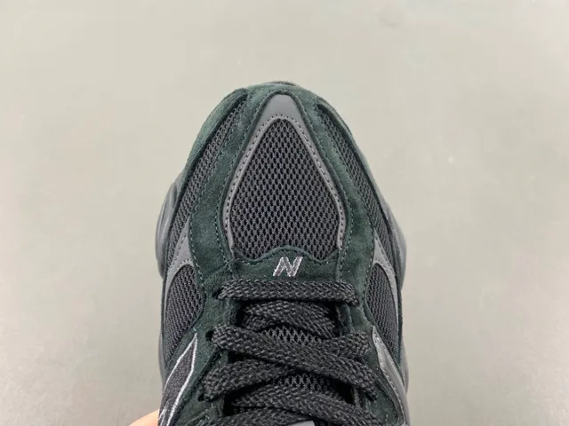 New Balance Verde Negro Suela Multicapa Ante y Malla Superior Zapatillas Chunky 5