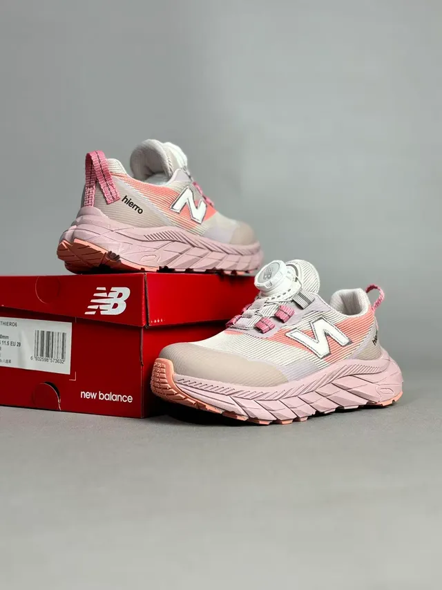 New Balance Hiero গোলাপি বেইজ চাঙ্কি স্নিকার্স 13