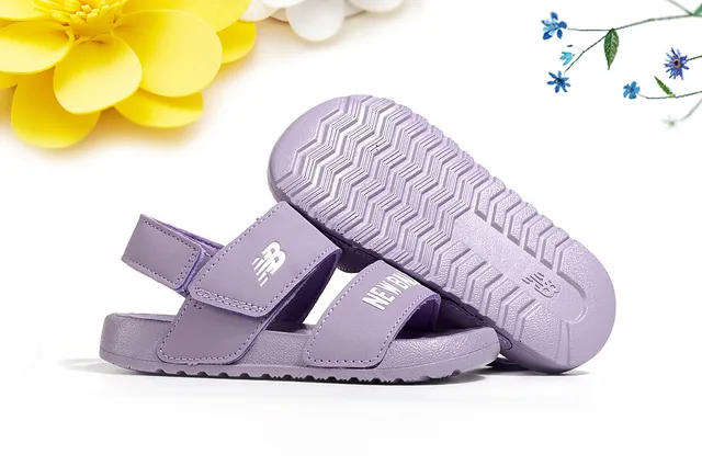 New Balance পিঙ্ক দুই স্ট্র্যাপ ভেলক্রো বন্ধনী কাজুয়াল স্যান্ডেল 6