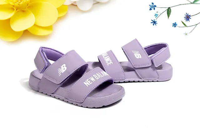 New Balance পিঙ্ক দুই স্ট্র্যাপ ভেলক্রো বন্ধনী কাজুয়াল স্যান্ডেল 9
