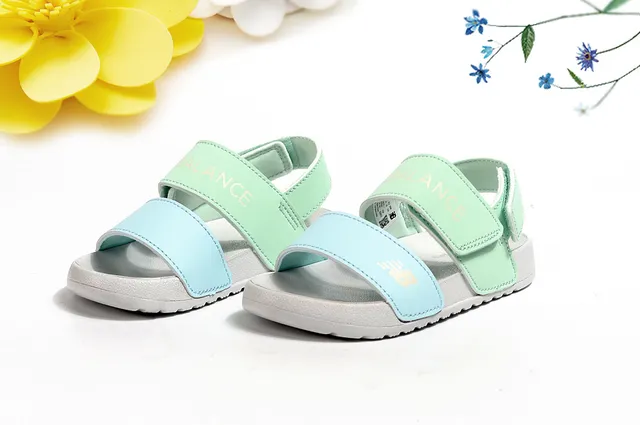 New Balance পিঙ্ক দুই স্ট্র্যাপ ভেলক্রো বন্ধনী কাজুয়াল স্যান্ডেল 19