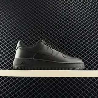 Nike Air Force 1 Low Triple Black حذاء أسلوب حياة