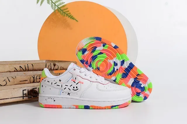Nike Air Force 1 White Red Lifestyle Sneakers 19
