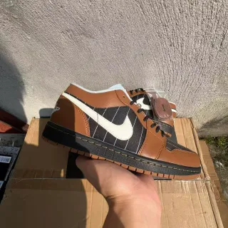 Nike Air Jordan 1 Sneakers Lifestyle Rayures Marron