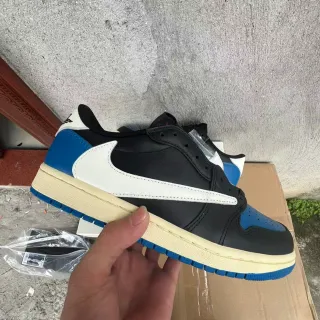 Nike Air Jordan 1 Low أسود أبيض أزرق ملكي لايف ستايل سنيكرز
