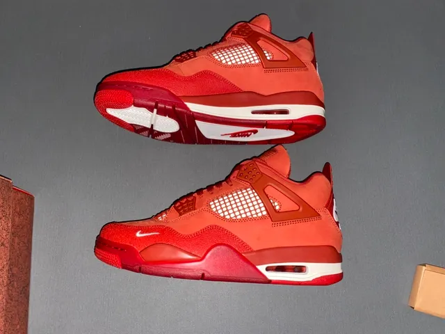 Nike Air Jordan 4 Zapatos de baloncesto rojos monocromáticos 10