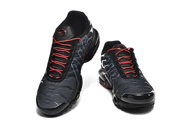 Nike Air Max Plus Gradient Purple Wave Lifestyle Sneakers 9
