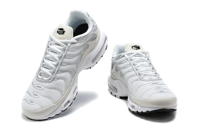 Nike Air Max Plus White Beige Lifestyle Sneakers 3