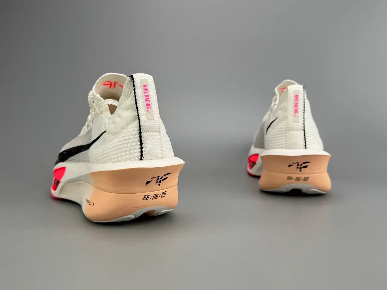 Nike Air Zoom Alphafly 3 सफेद काला गुलाबी रनिंग जूते 4