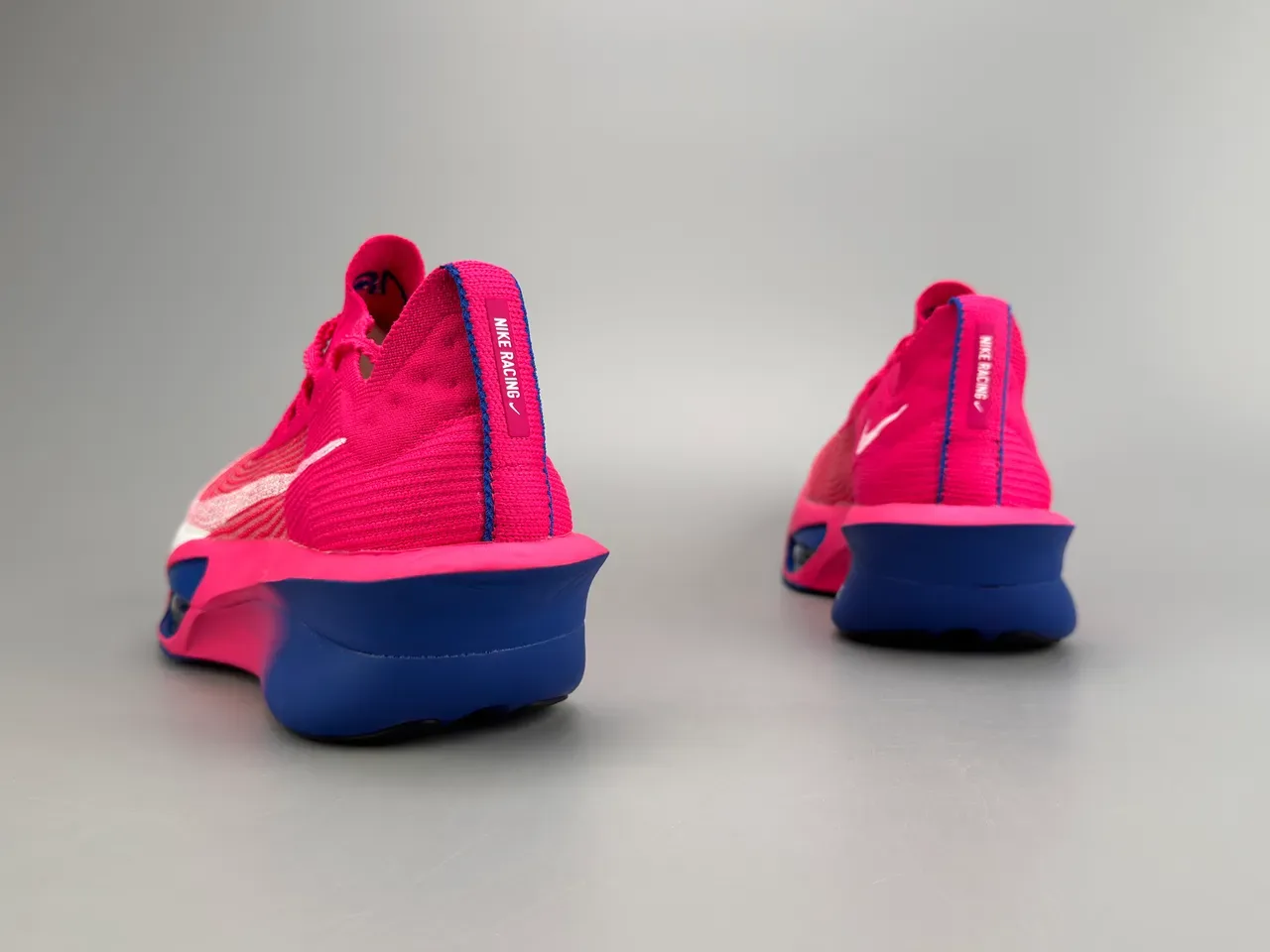 Nike Air Zoom Alphafly Chaussures de Running Haut en Tricot Rose Bleu Unité Visible 4