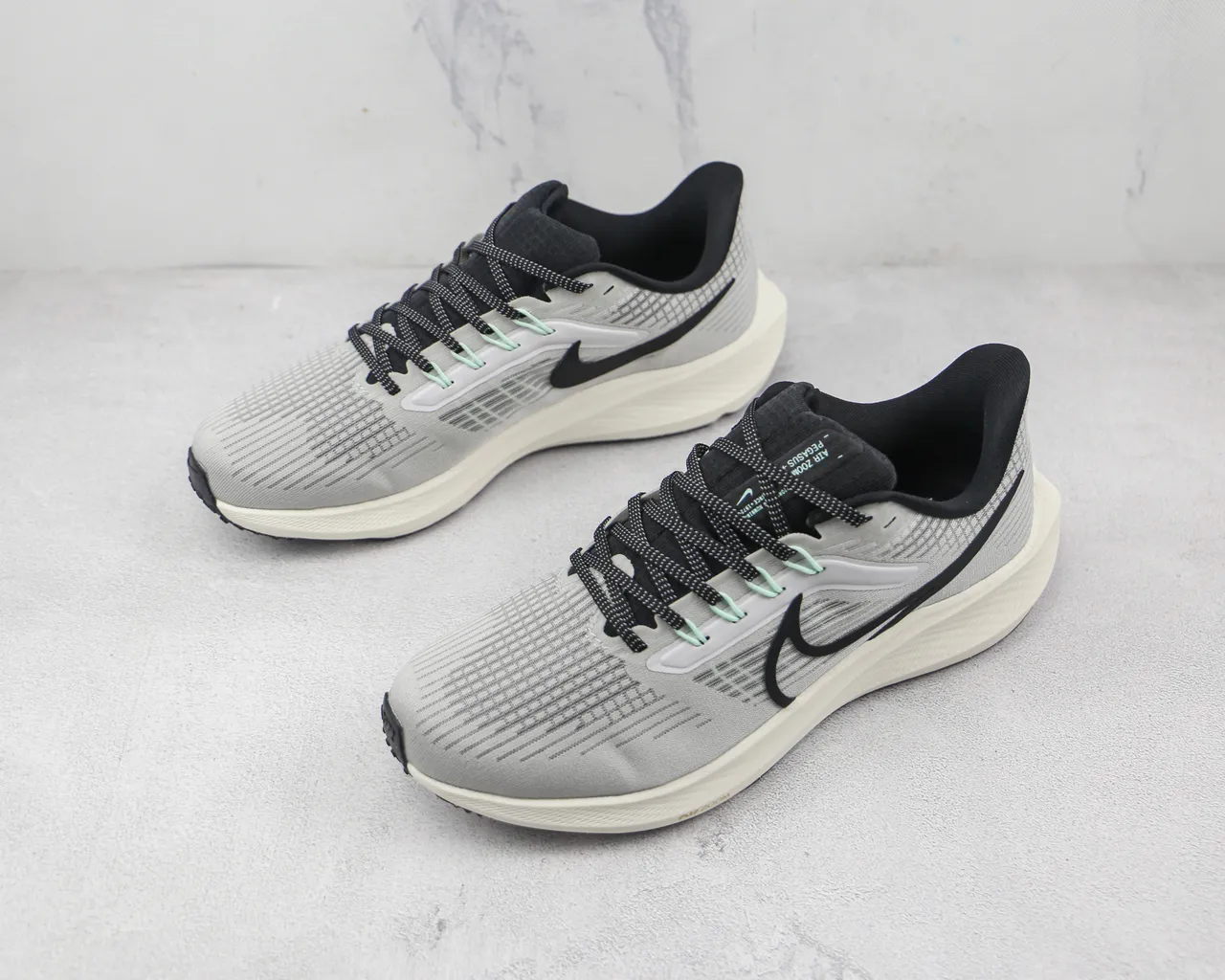 Nike Air Zoom Pegasus ধূসর কালো মিন্ট রানিং শু 4