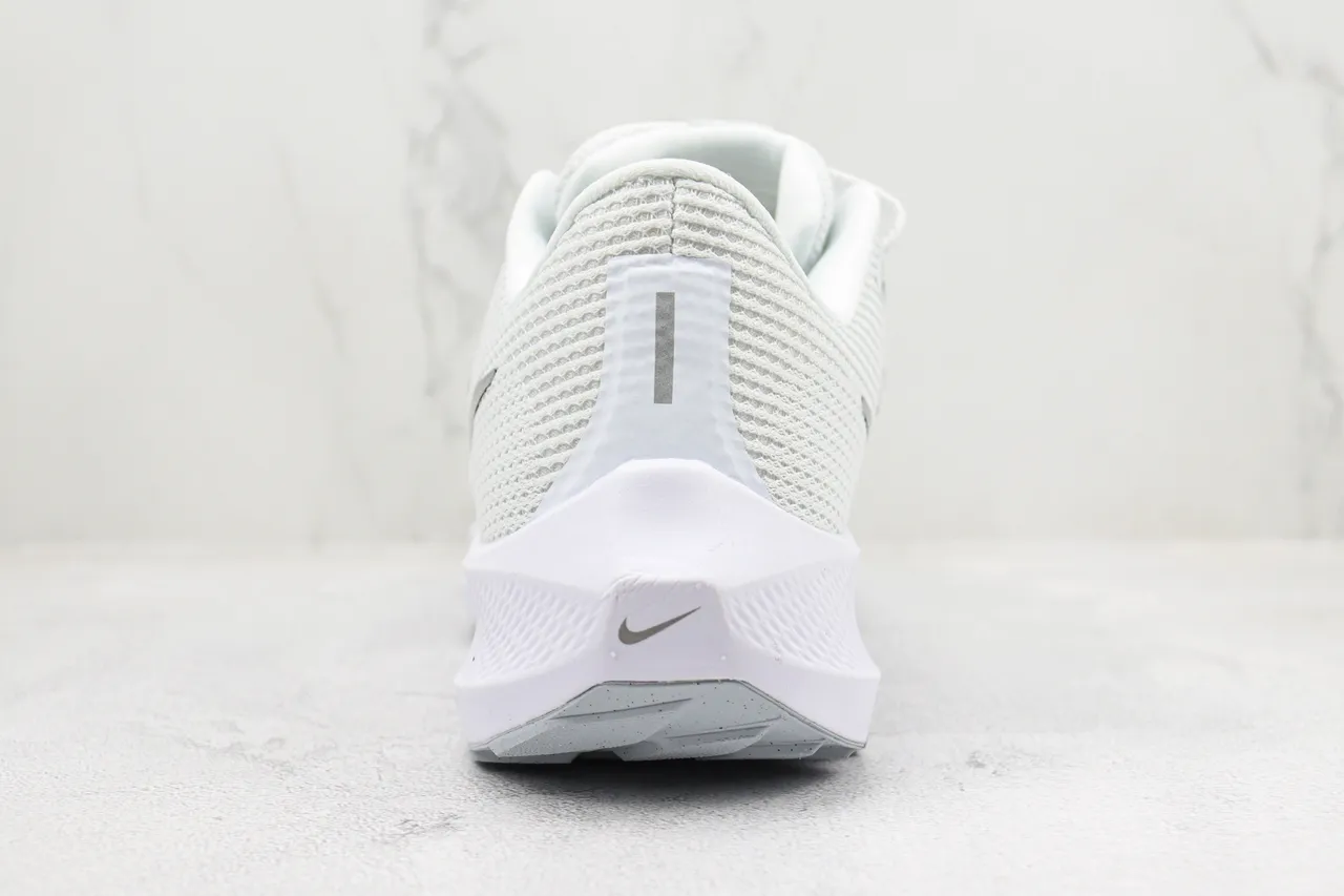 Nike Air Zoom Pegasus White Silver Breathable Engineered Mesh Upper Metallic Swoosh Overlay Running Shoes 9