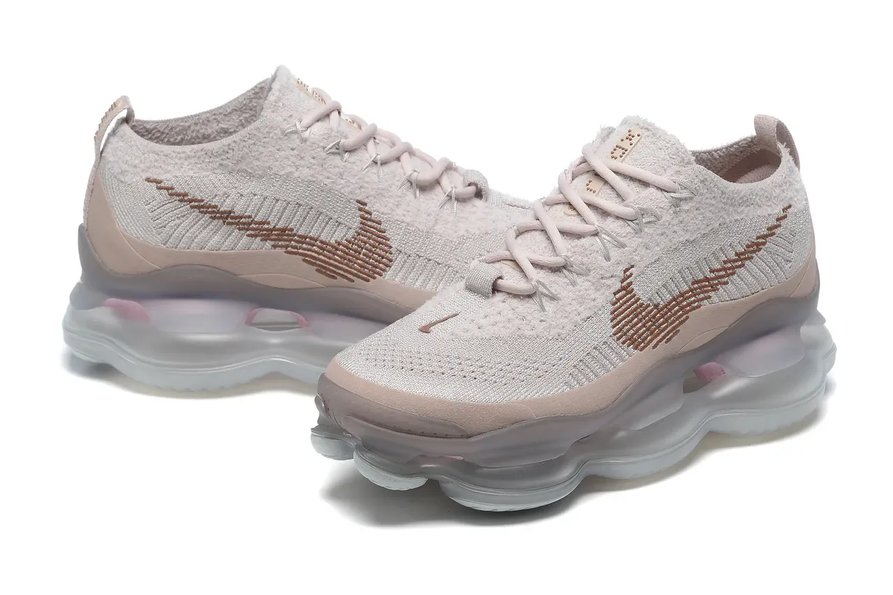 Nike Beige Pink Engineered Knit Upper Full-Length Visible Air Unit Lifestyle Sneakers 4