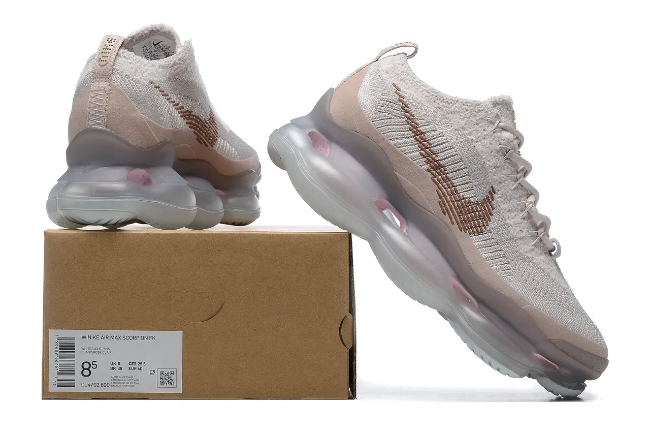 Nike Beige Pink Engineered Knit Upper Full-Length Visible Air Unit Lifestyle Sneakers 7