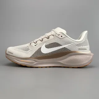 Nike বেইজ সাদা ইঞ্জিনিয়ার্ড মেশ আপার ReactX মিডসোল রানিং শু