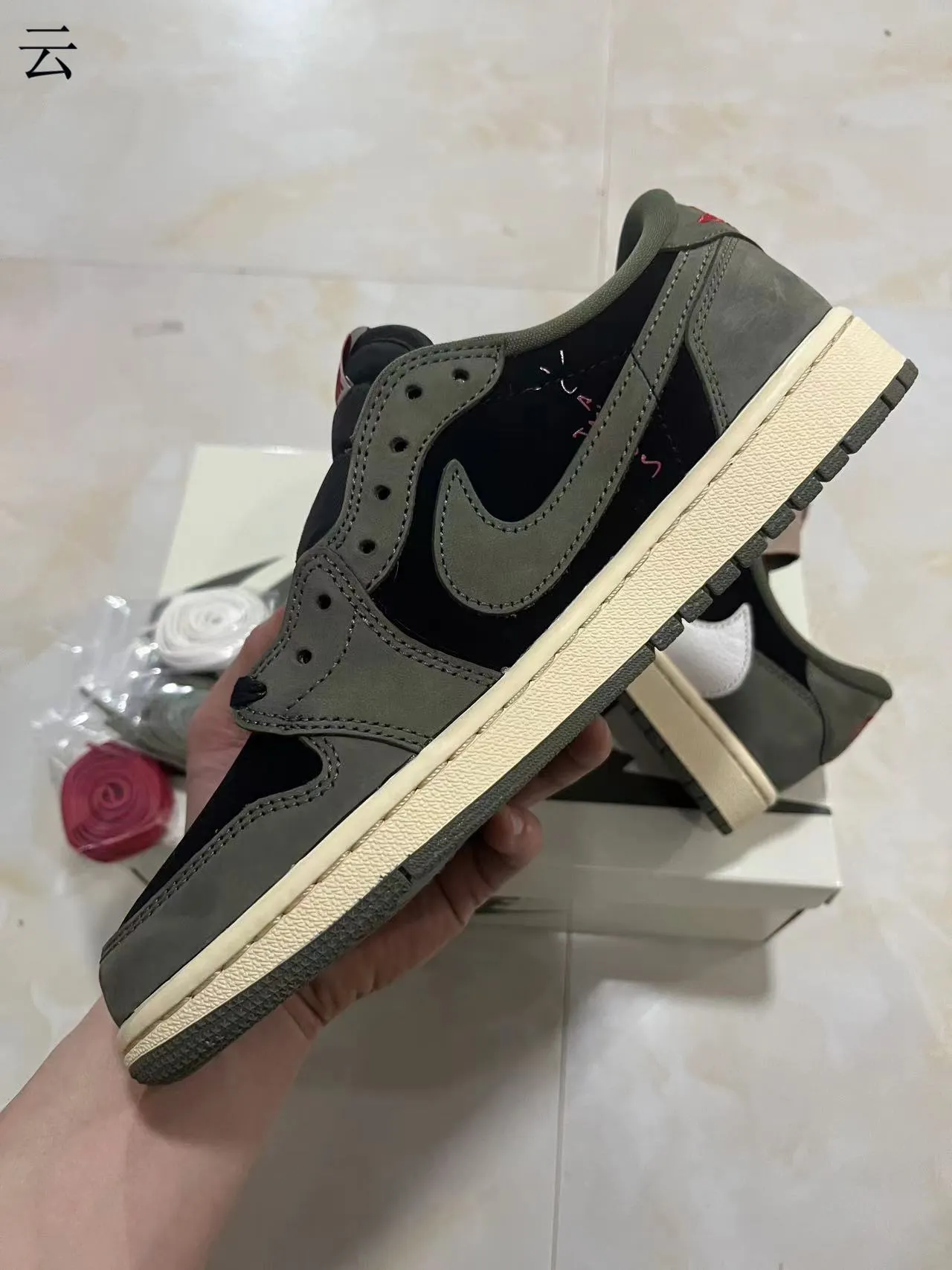 Nike Black Army Green Low-Top Mixed-Material Upper Lifestyle Sneakers 5