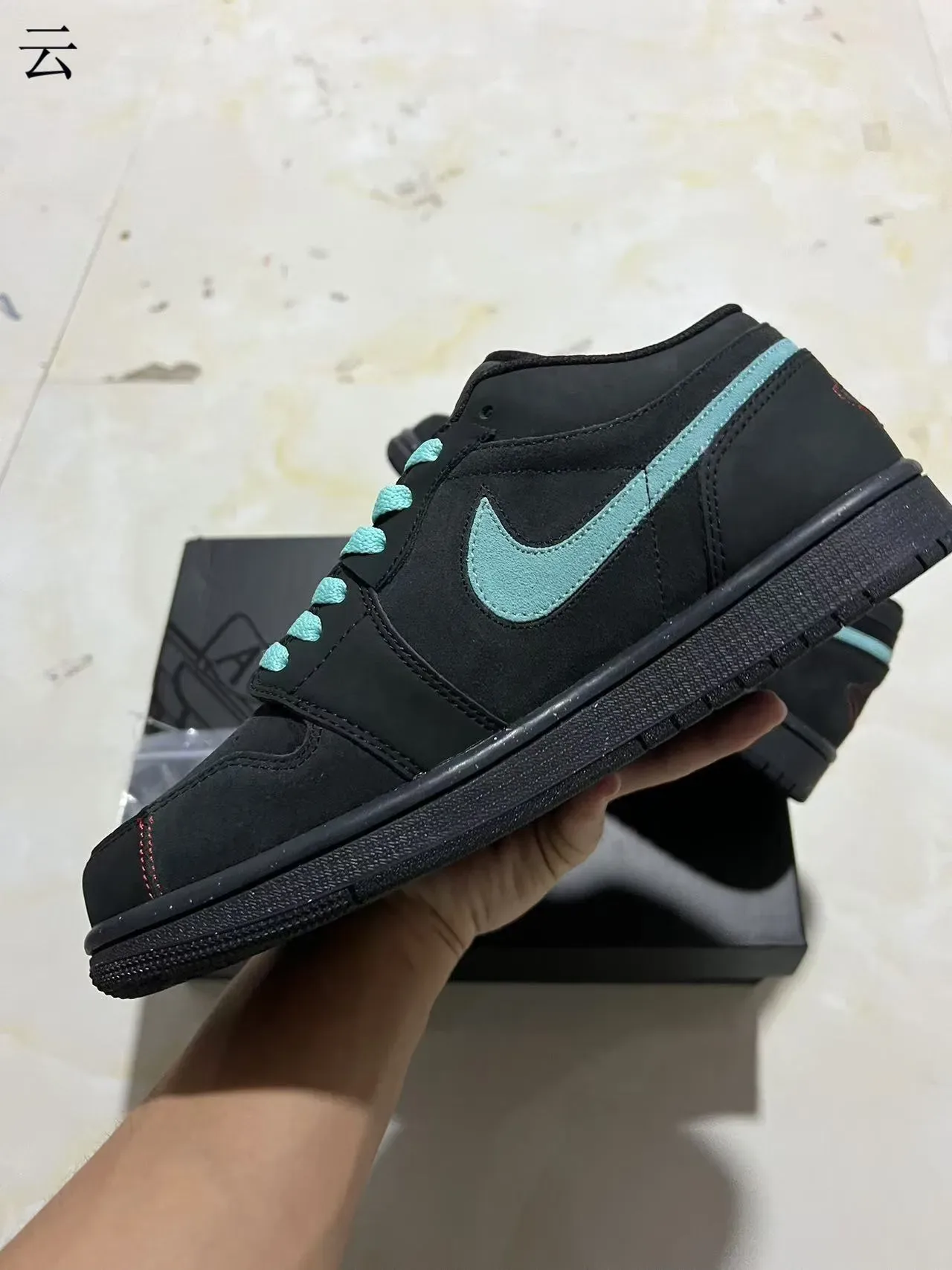 Nike Black Blue Low-Top Suede Upper Lifestyle Sneakers 5