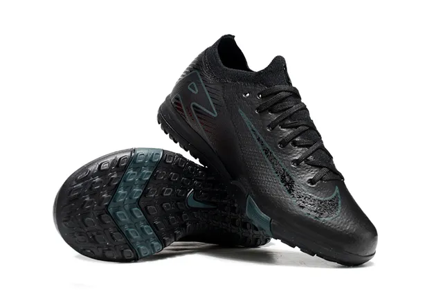 Nike sapatos de futebol indoor com parte superior sintética preta e azul e linhas de acento em teal 2