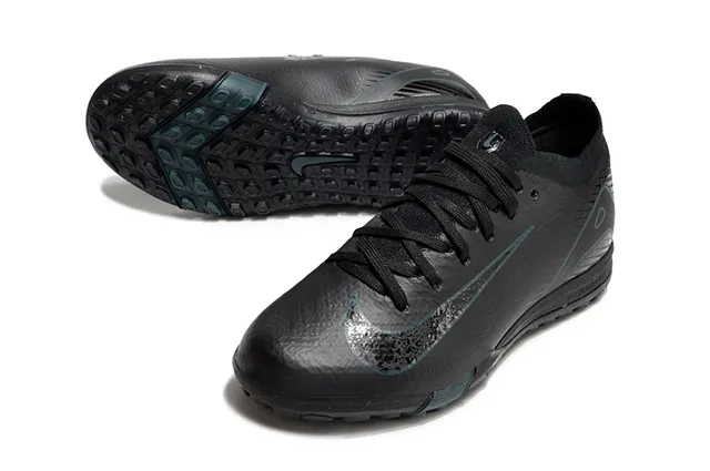 Nike sapatos de futebol indoor com parte superior sintética preta e azul e linhas de acento em teal 3