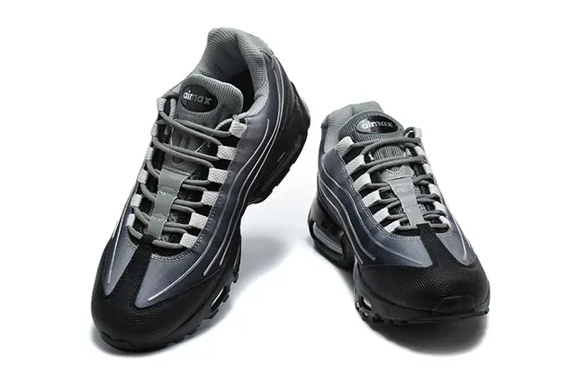Nike Black Silver Layered Mesh And Synthetic Upper Metallic Panel Lifestyle Sneakers 21