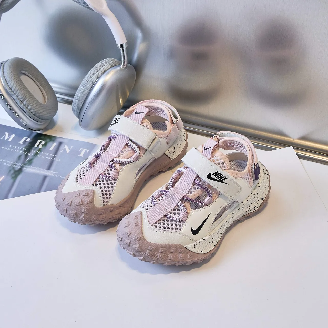 Nike 黑色白色 可调节魔术贴带 网面 休闲凉鞋 6