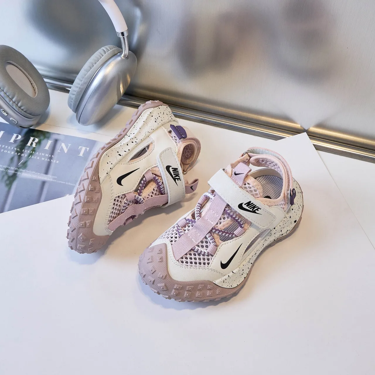 Nike 黑色白色 可调节魔术贴带 网面 休闲凉鞋 7