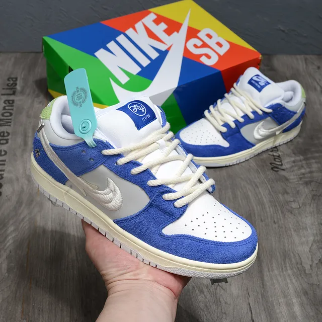 Nike নীল সাদা লো-টপ স্যুয়েড-এবং-লেদার আপার স্কেটবোর্ড জুতো 2