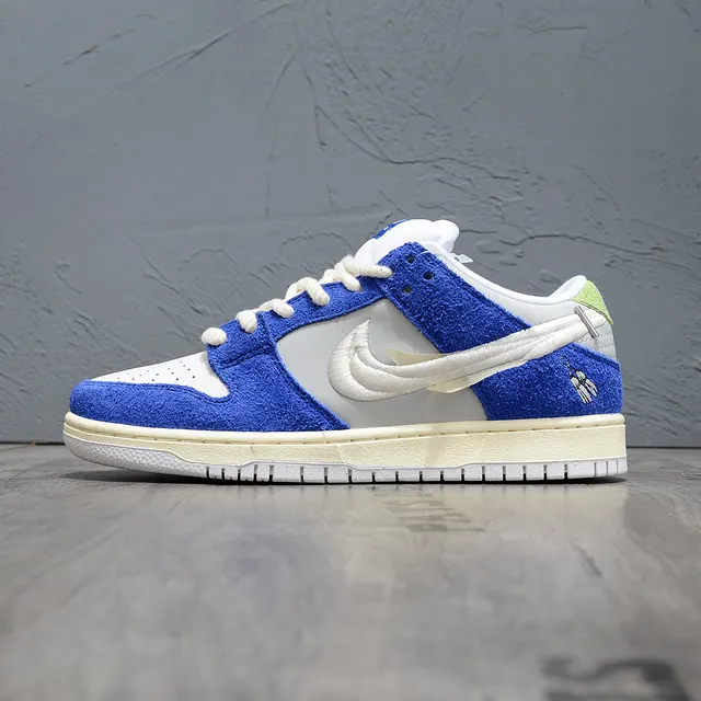 Nike নীল সাদা লো-টপ স্যুয়েড-এবং-লেদার আপার স্কেটবোর্ড জুতো 7