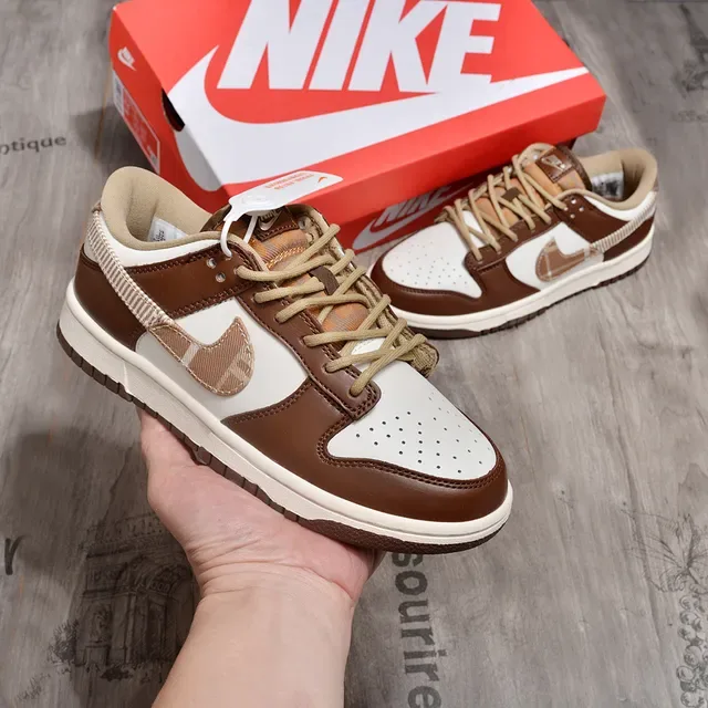 Nike Dunk Low Chocolate White Brown Lifestyle Sneakers 2