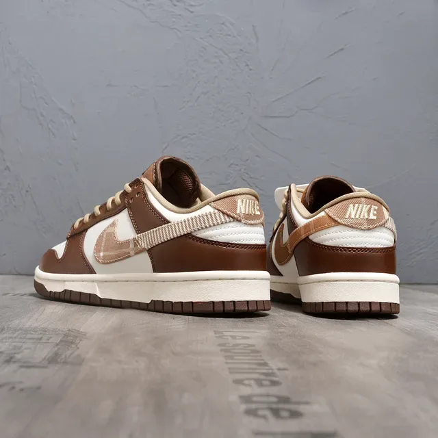 Nike Dunk Low Chocolate White Brown Lifestyle Sneakers 4