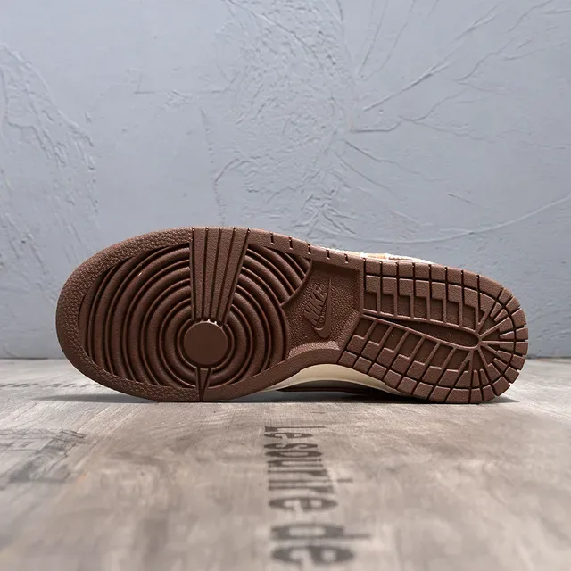 Nike Dunk Low Chocolate White Brown Lifestyle Sneakers 5