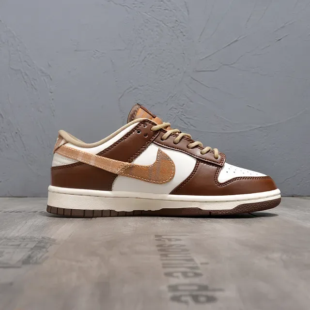 Nike Dunk Low Chocolate White Brown Lifestyle Sneakers 6