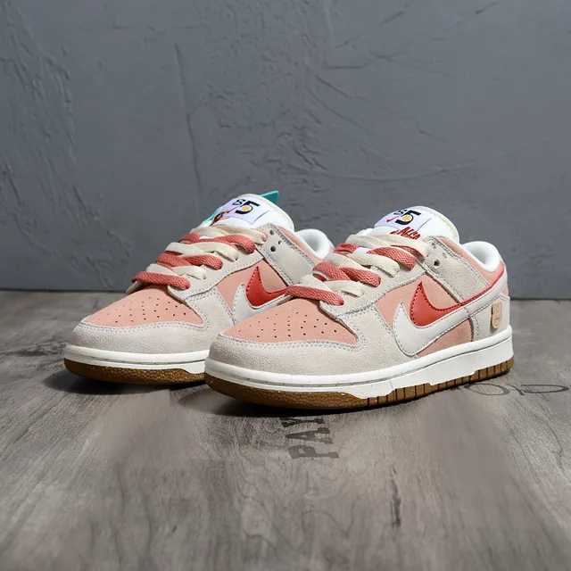 Nike Dunk Low Rabbit Biscuit Pink White Lifestyle Sneakers 4