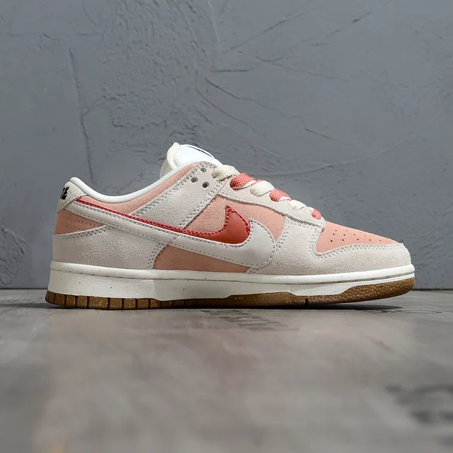 Nike Dunk Low Rabbit Biscuit Pink White Lifestyle Sneakers 6