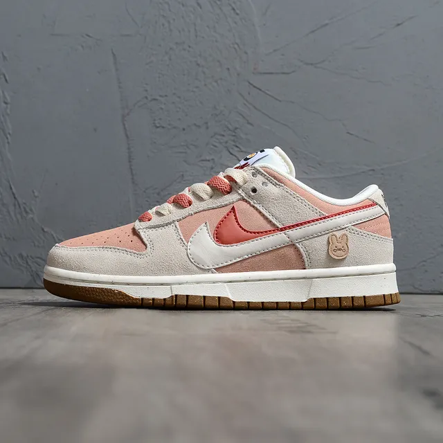 Nike Dunk Low Rabbit Biscuit Pink White Lifestyle Sneakers 7