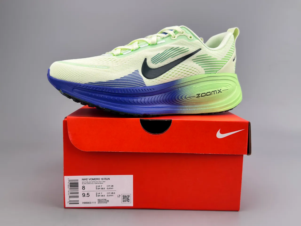 Nike Zapatillas de running con upper de knit engineered en verde azul con midsole gradient 2