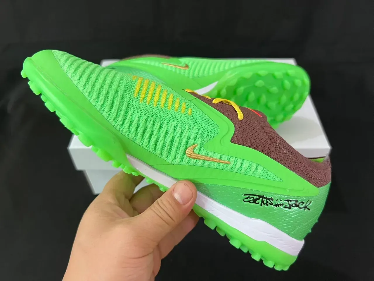 Nike أخضر بني Knit Upper Molded TPU Cage Turf أحذية كرة القدم 8
