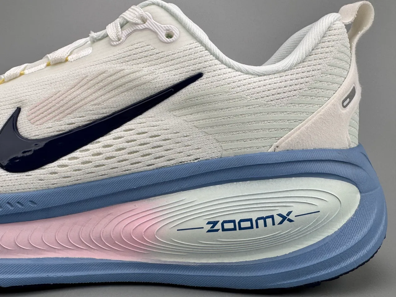 Nike Invincible Run ZoomX White Pink Blue Running Shoes 7