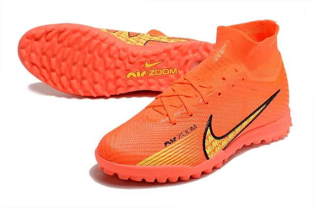 Nike Sapatos de futebol para grama artificial laranja e amarelo com upper em knit de ajuste a meias high-top com colar de tornozelo 3