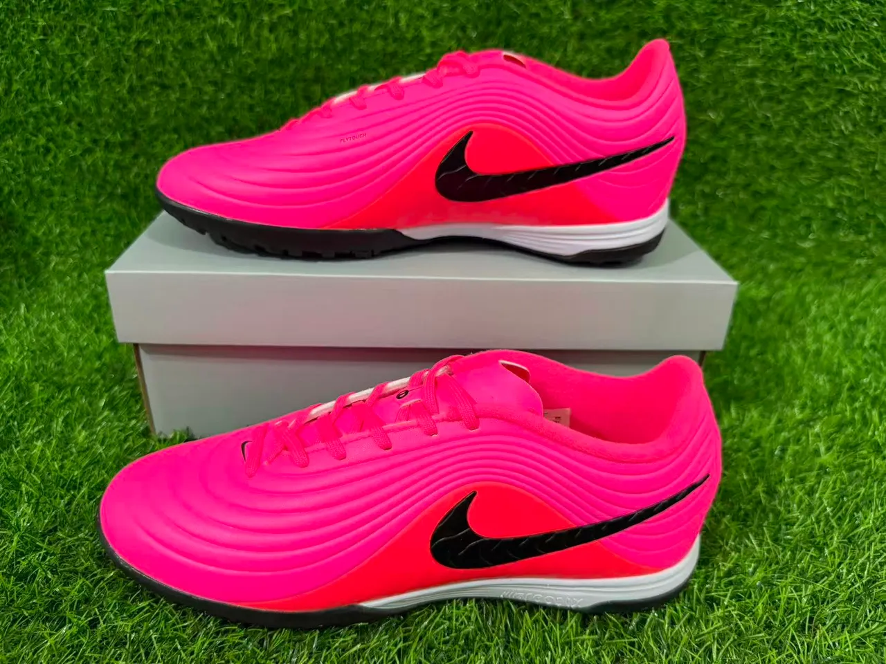 Nike Phantom GT Indoor Tênis de futebol indoor rosa vivo preto 3