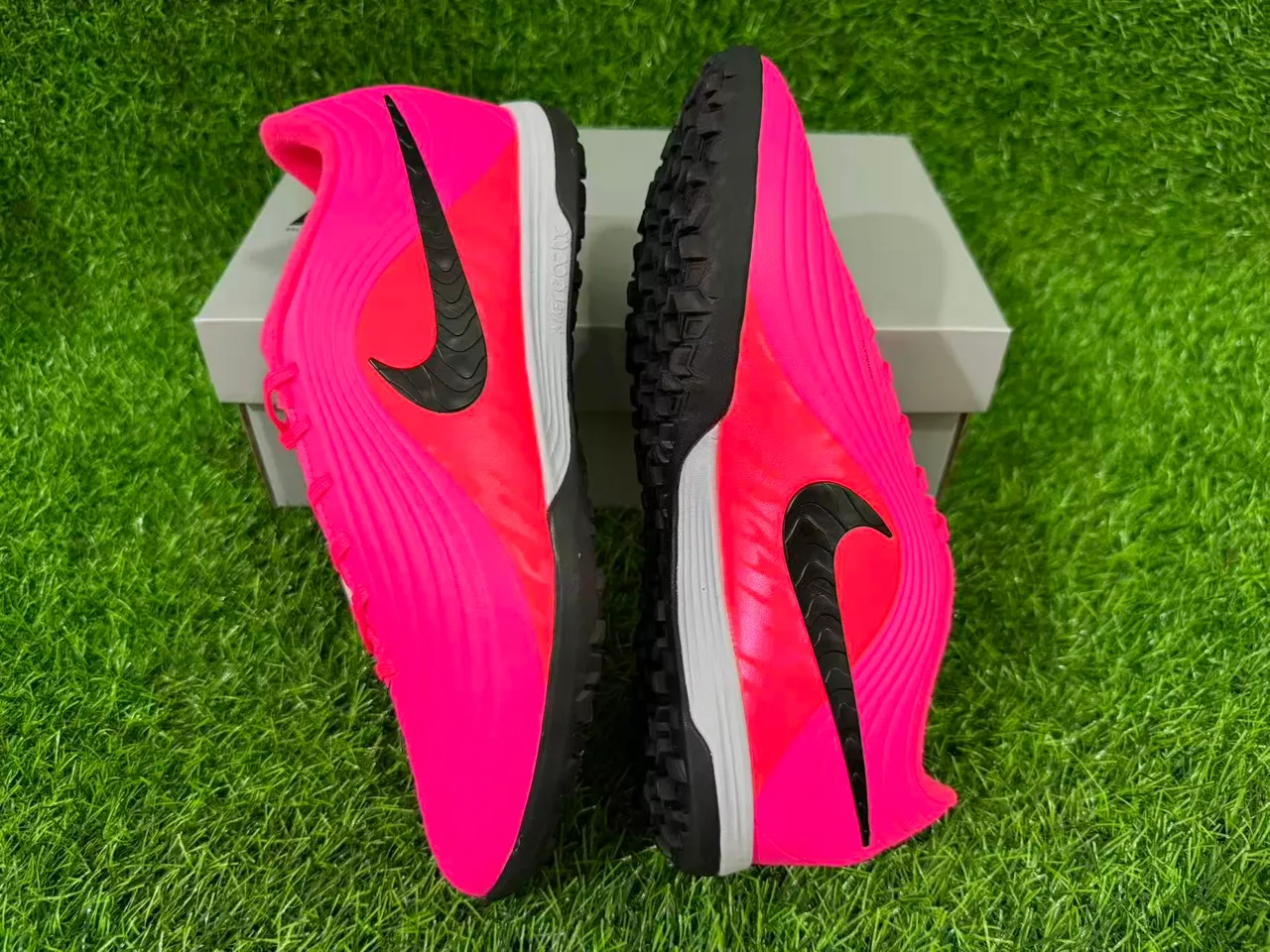 Nike Phantom GT Indoor Tênis de futebol indoor rosa vivo preto 5