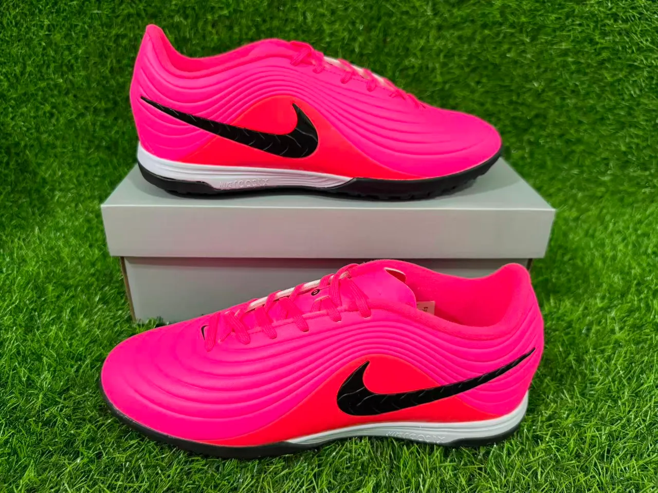 Nike Phantom GT Indoor Tênis de futebol indoor rosa vivo preto 9