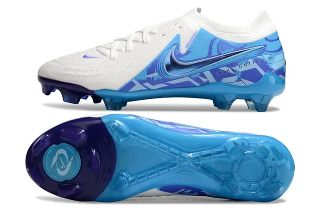 Nike Phantom GT Zapatillas de fútbol Firm-Ground Blanco y Azul Knit Upper Overlay Gráfico Iridiscente 6