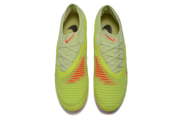 Nike Phantom GT Parte superior de malha amarelo vermelho cadarços assimétricos terreno firme sapatos de futebol 2