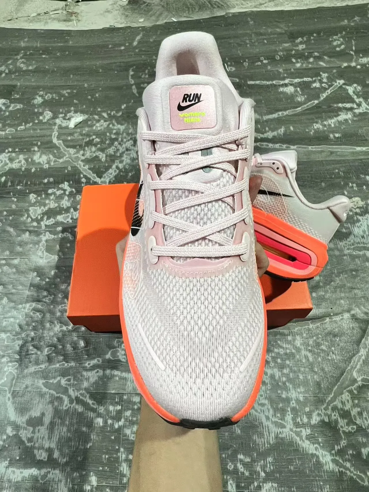 Chaussures Running Nike Rose Orange Upper Maille Tricotée Visible Full-Length Air Unit 9