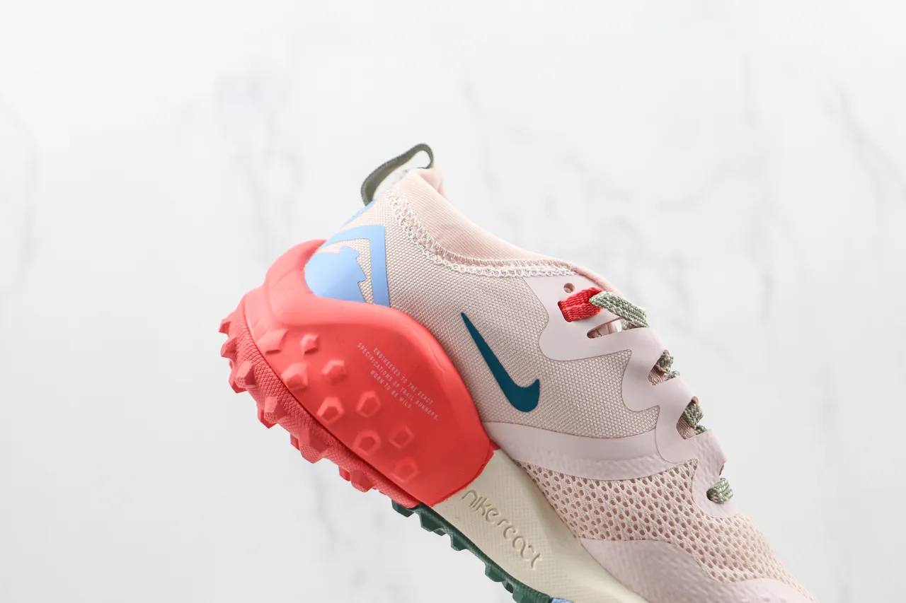 Nike পিঙ্ক লাল মেশ আপার মাল্টি-কালার সেগমেন্টেড সোল রানিং শোজ 5