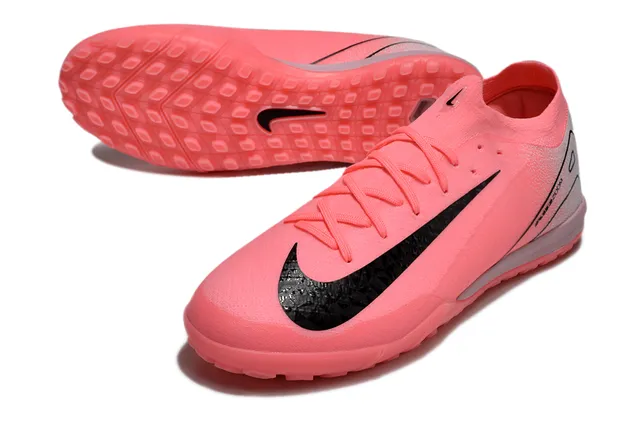 Nike Zapatos de fútbol indoor con upper de knit rosa y plata, collar integrado 4