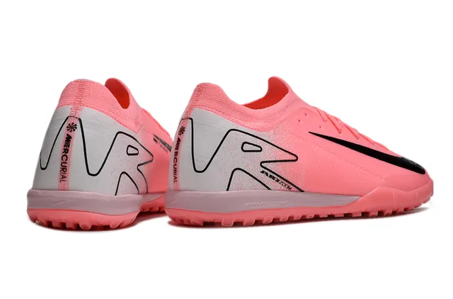 Nike Zapatos de fútbol indoor con upper de knit rosa y plata, collar integrado 5